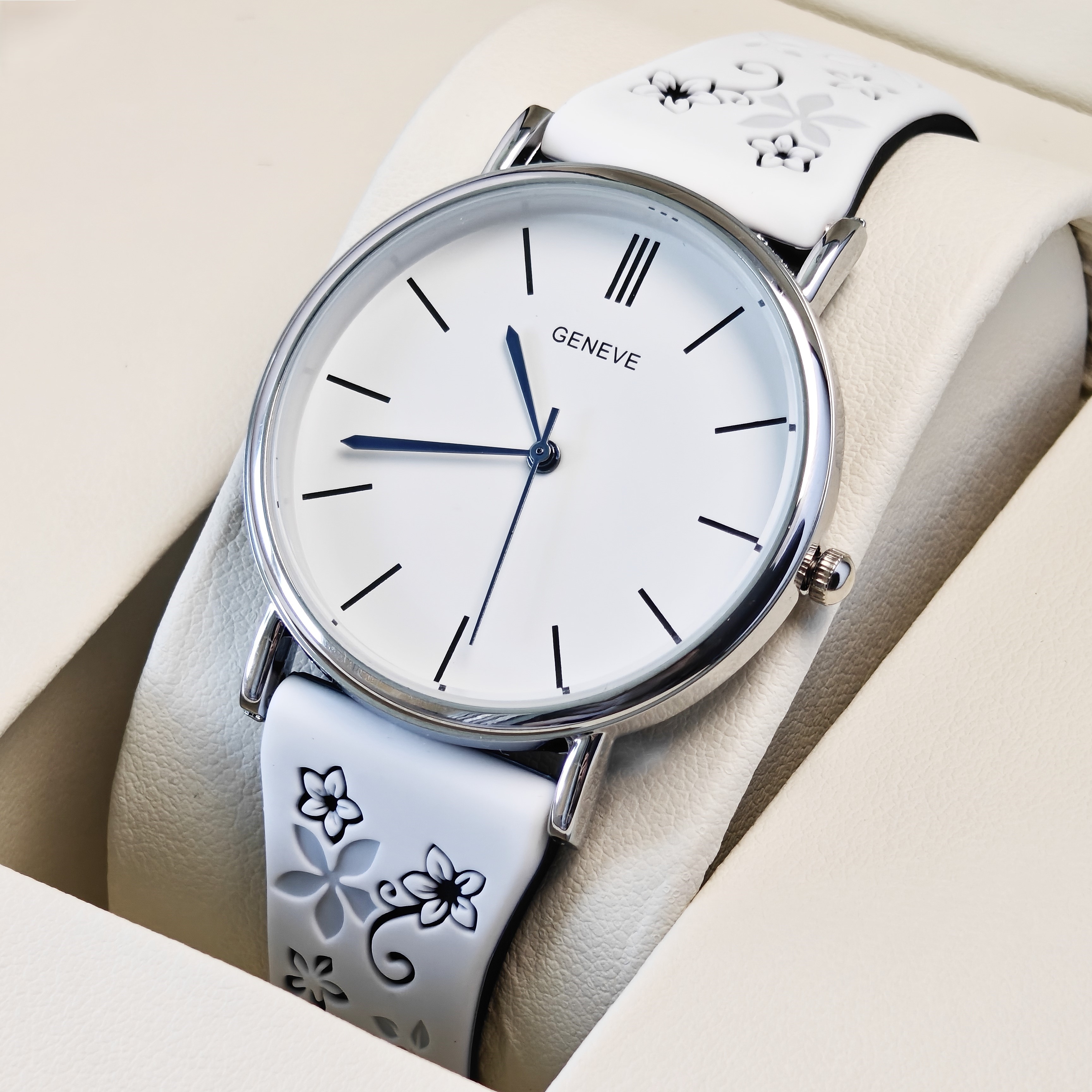 Жіночий годинник Geneva Steel Silver Miss Flower